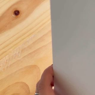 ✨ Un recuerdo para todos
Los dibujos de los peques pueden convertirse en un regalo único.
Una botella, una tote bag… y además, una taza para cada niño, con su arte estampado.
Un detalle lleno de cariño 💕
Si quieres sorprender, este es un regalo muy especial.
Yo me encargo del diseño, solo tienes que enviarme los dibujos.
💌 Escríbeme y te explico cómo lo haremos.
#regaloprofe #diseñopersonalizado #findecurso #recuerdosbonitos #tazascondibujos #botellaspersonalizadas #totebagpersonalizada #vabeka #vabekaestudio #diseñográfico